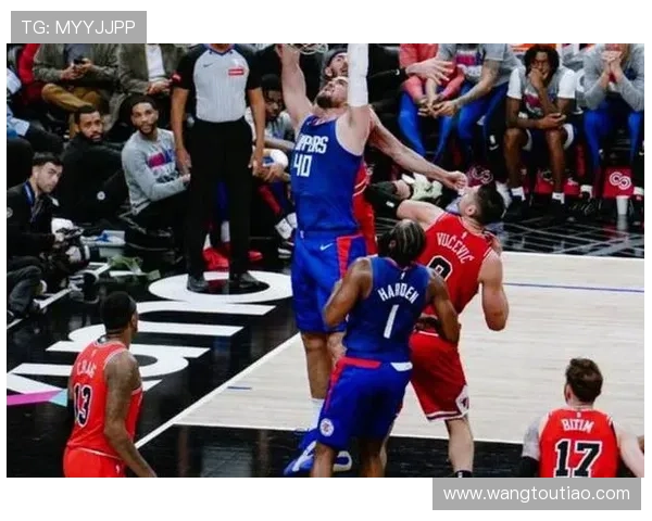 快船其他球员三分球表现惨淡仅命中一球莱昂纳德哈登科林斯缺阵影响显著